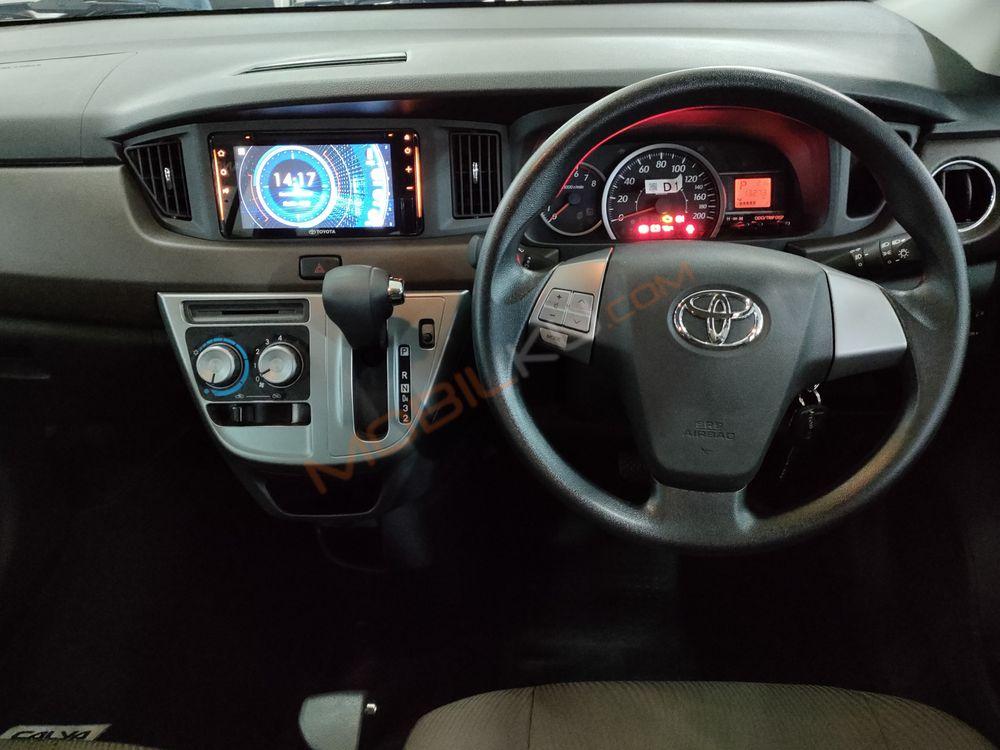 Mobil Toyota Calya 2021