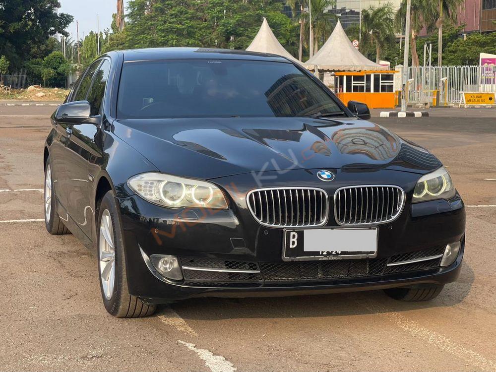 Mobil BMW 5 Series 2013