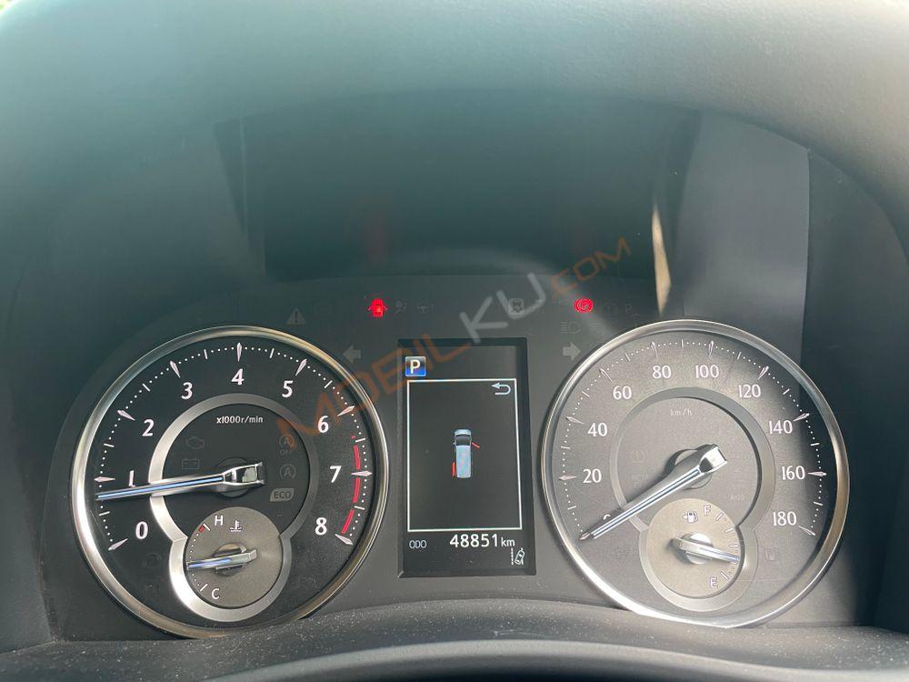 Mobil Toyota Alphard 2020