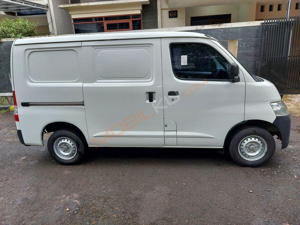 Mobil Daihatsu Gran Max 2018