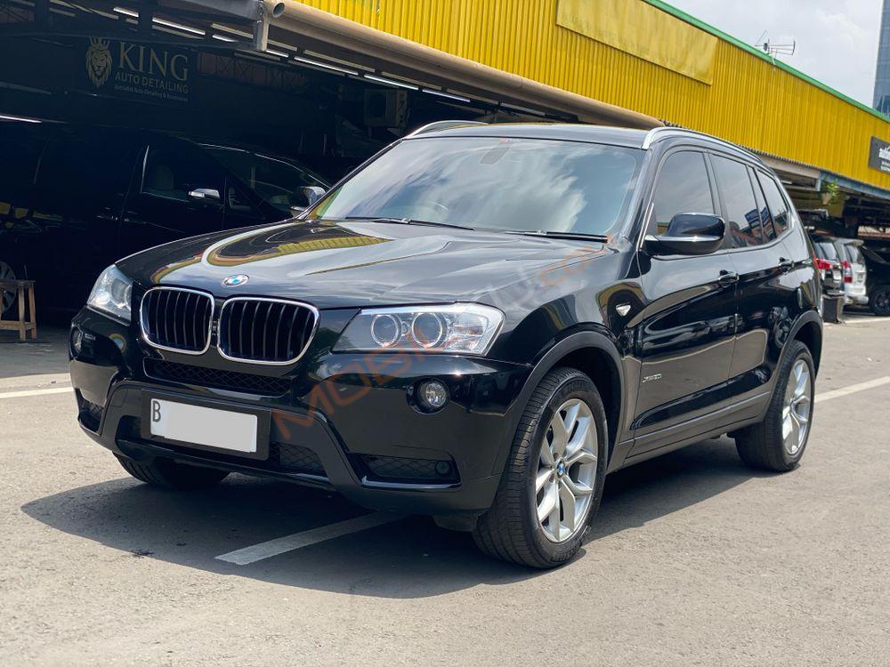 Mobil BMW X3 2012