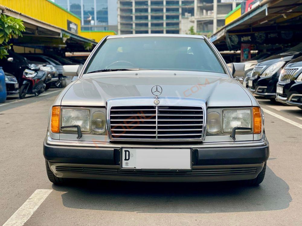 Mobil Mercedes-Benz C-Class 1995
