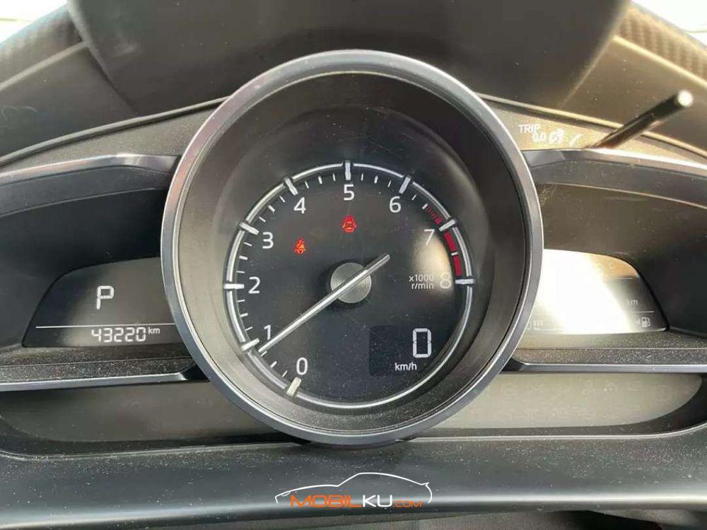 Mobil Mazda 2 Hatchback 2017