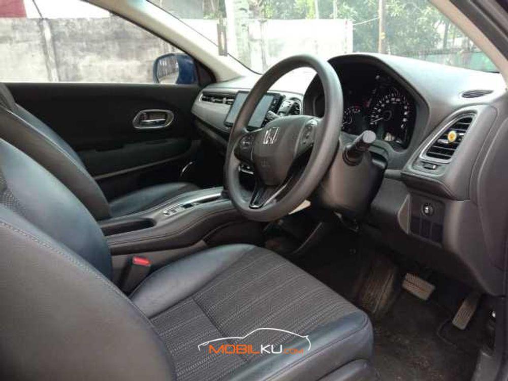 Mobil Honda HR-V 2018