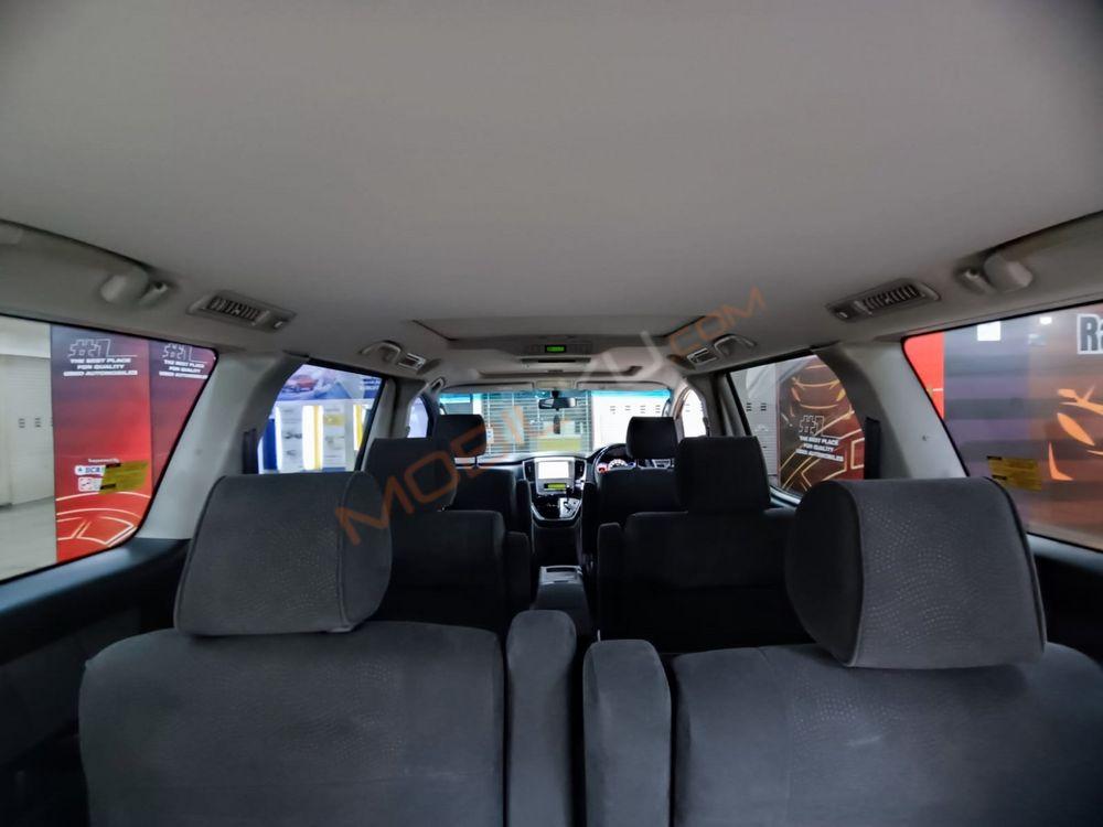 Mobil Toyota Alphard 2008
