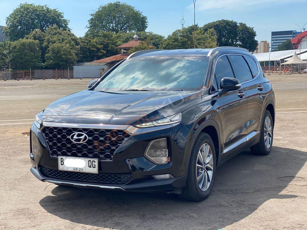 Mobil Hyundai Santa Fe 2018