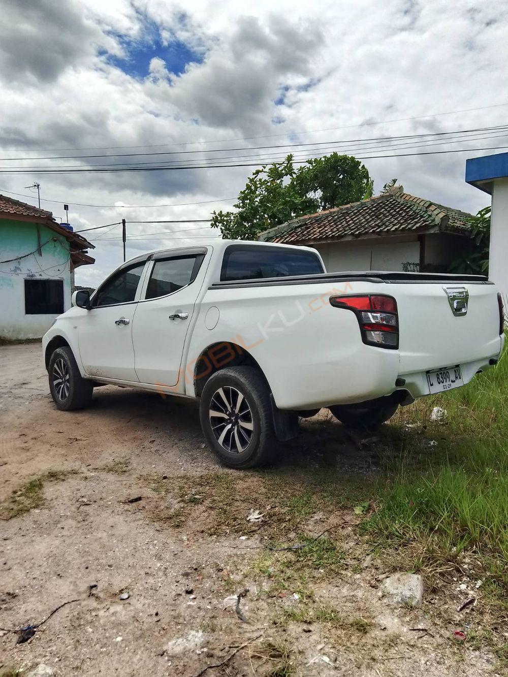 Mobil Mitsubishi Triton 2018