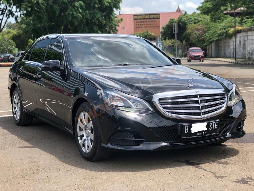 Mobil Mercedes-Benz E-Class 2016