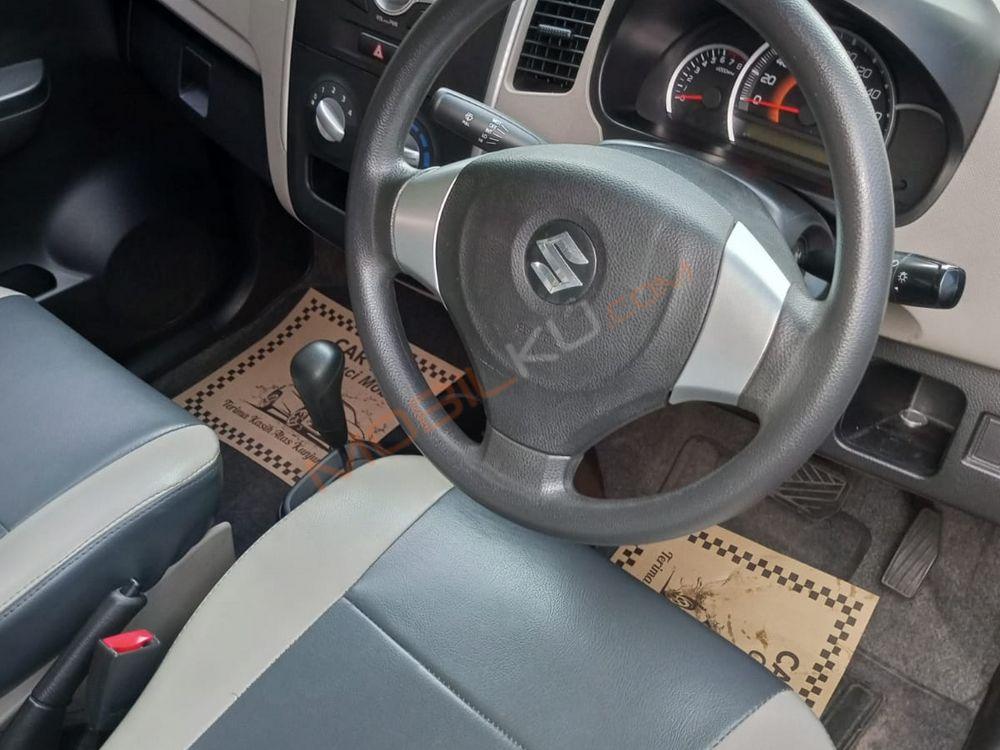 Mobil Suzuki Karimun Wagon R 2019