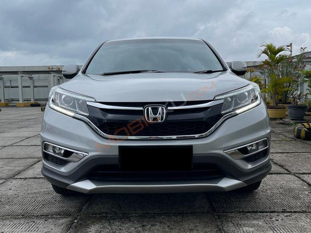 Mobil Honda CR-V 2015