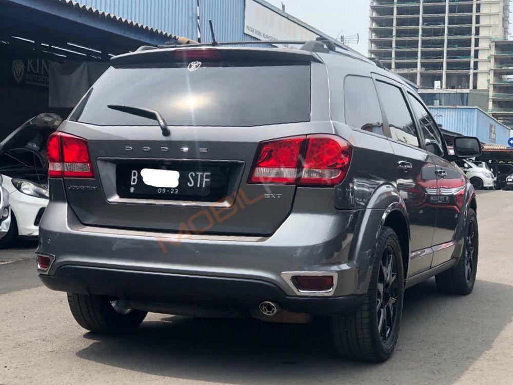 Mobil Dodge Journey 2013