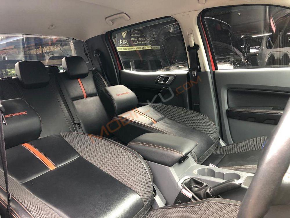 Mobil Ford Ranger 2014