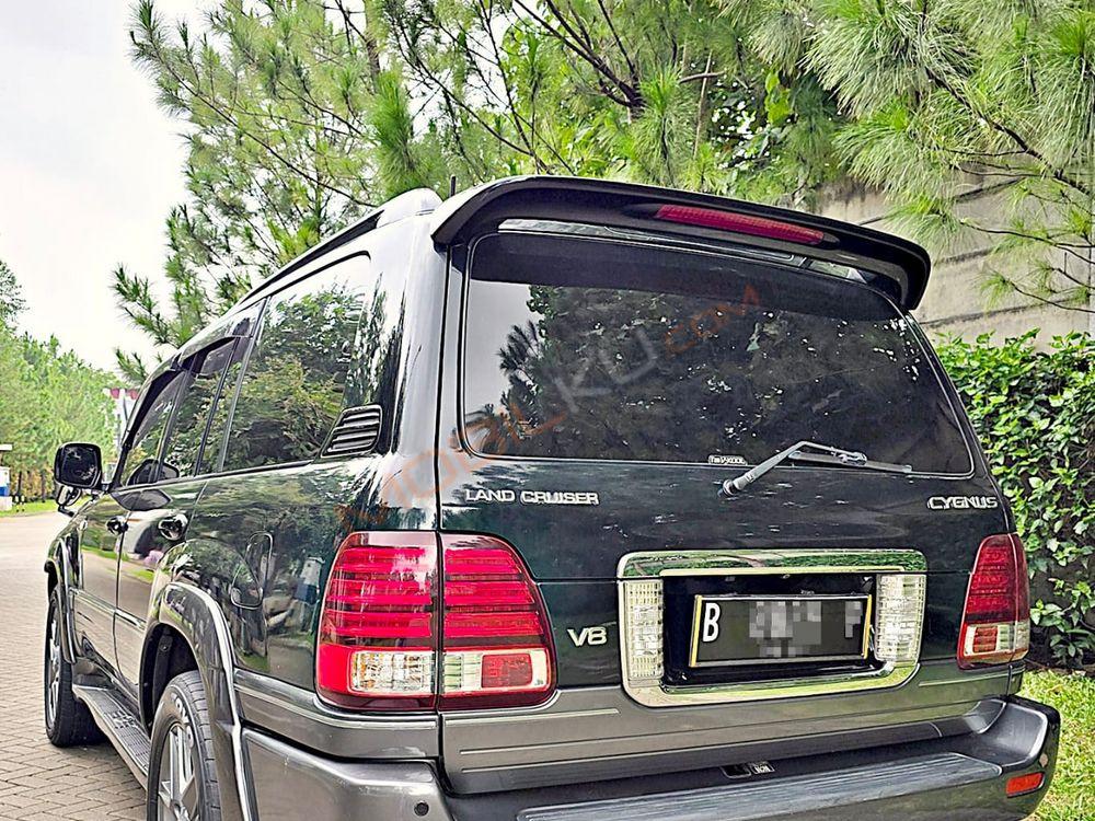 Mobil Toyota Land Cruiser 2007