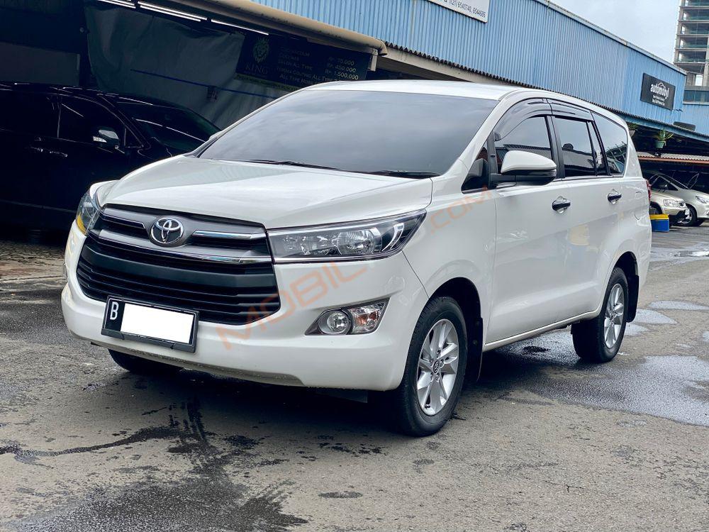 Mobil Toyota Kijang Innova 2020