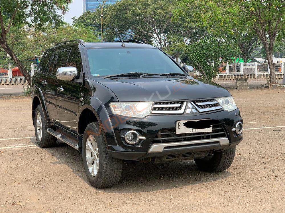 Mobil Mitsubishi Pajero Sport 2013