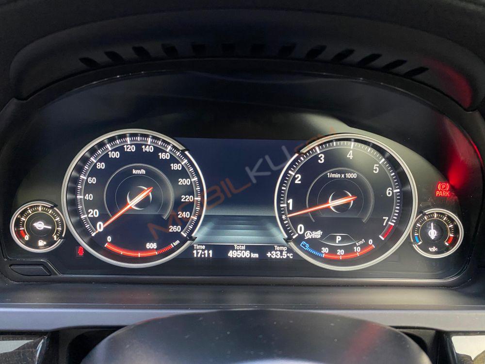 Mobil BMW 7 Series 2014
