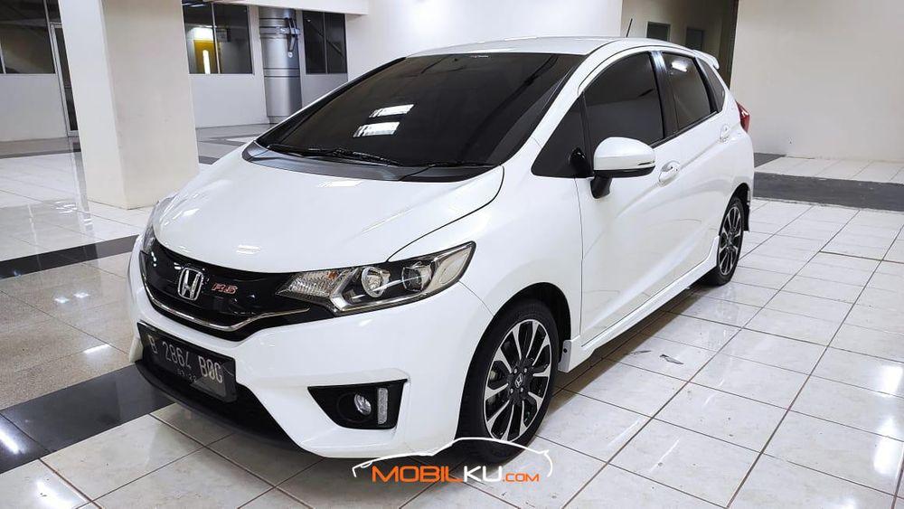Mobil Honda Jazz 2017