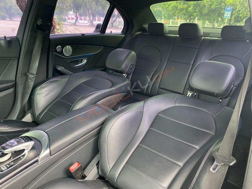 Mobil Mercedes-Benz C-Class 2016