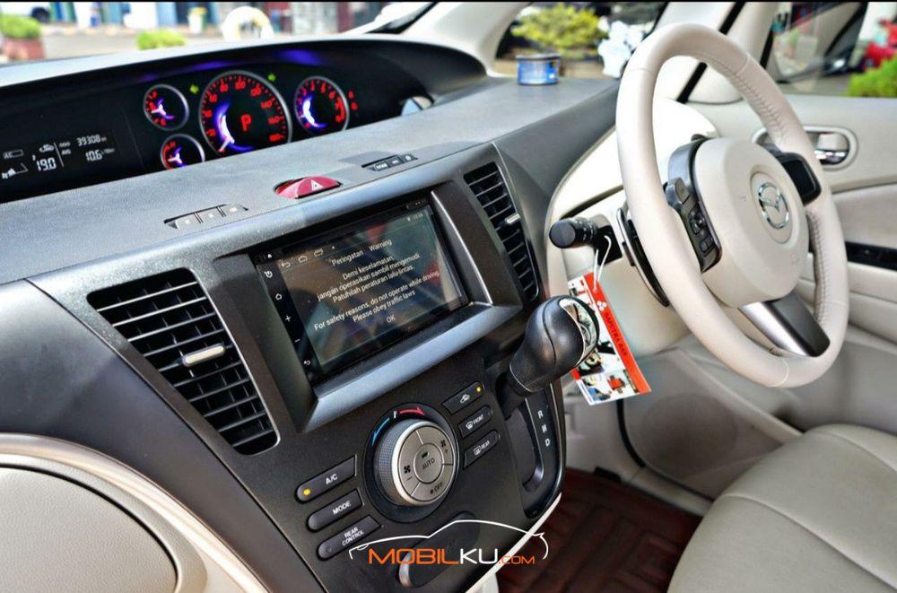 Mobil Mazda Biante 2017