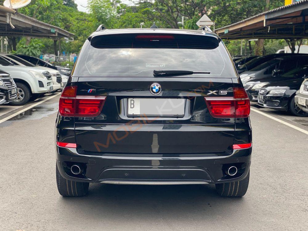 Mobil BMW X5 2012