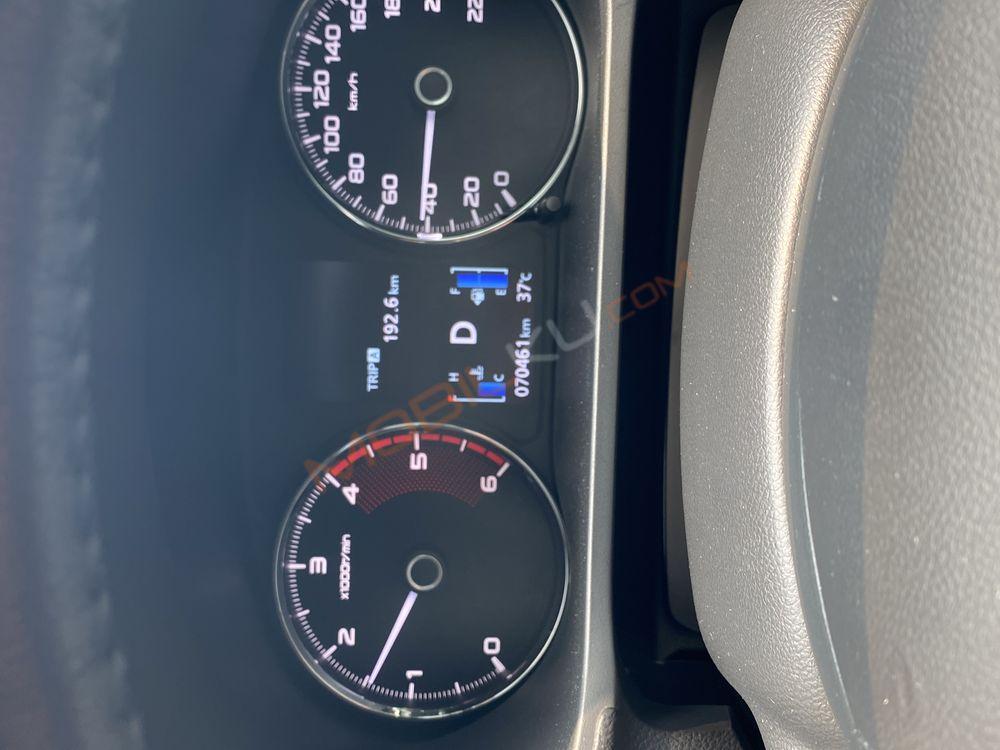 Mobil Mitsubishi Pajero Sport 2018