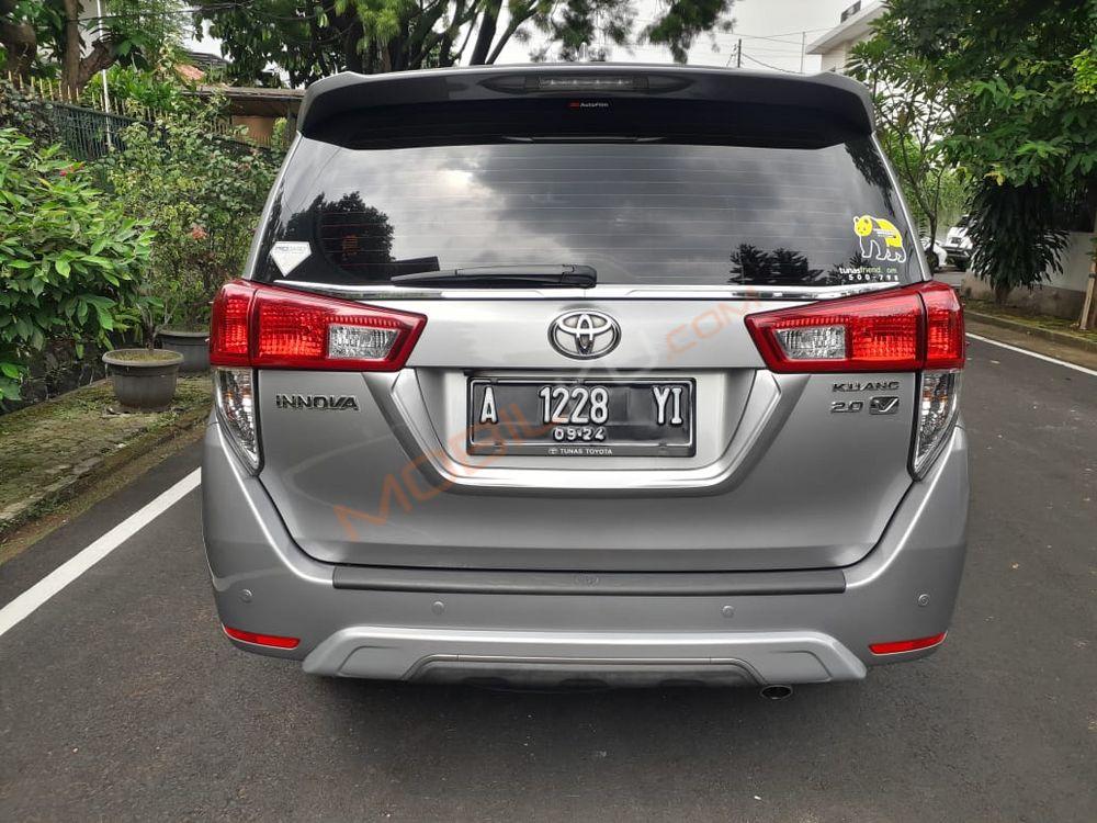 Mobil Toyota Kijang Innova 2019