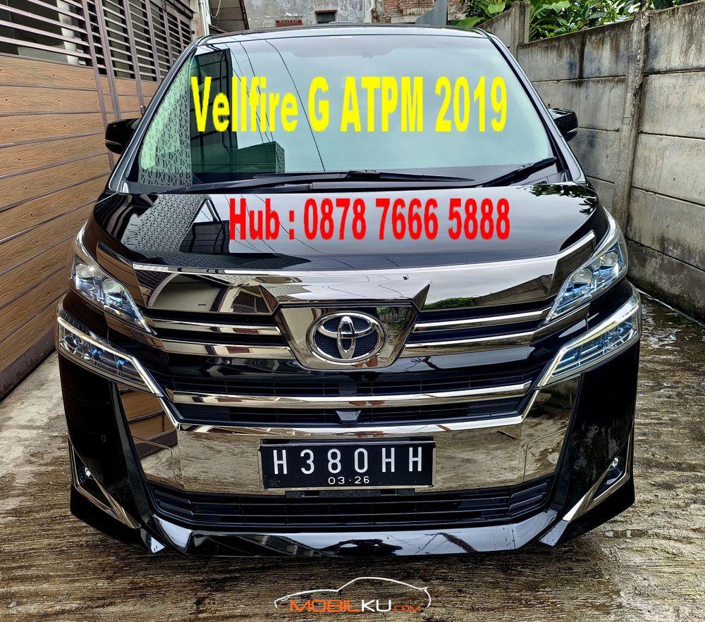 Mobil Toyota Vellfire 2019
