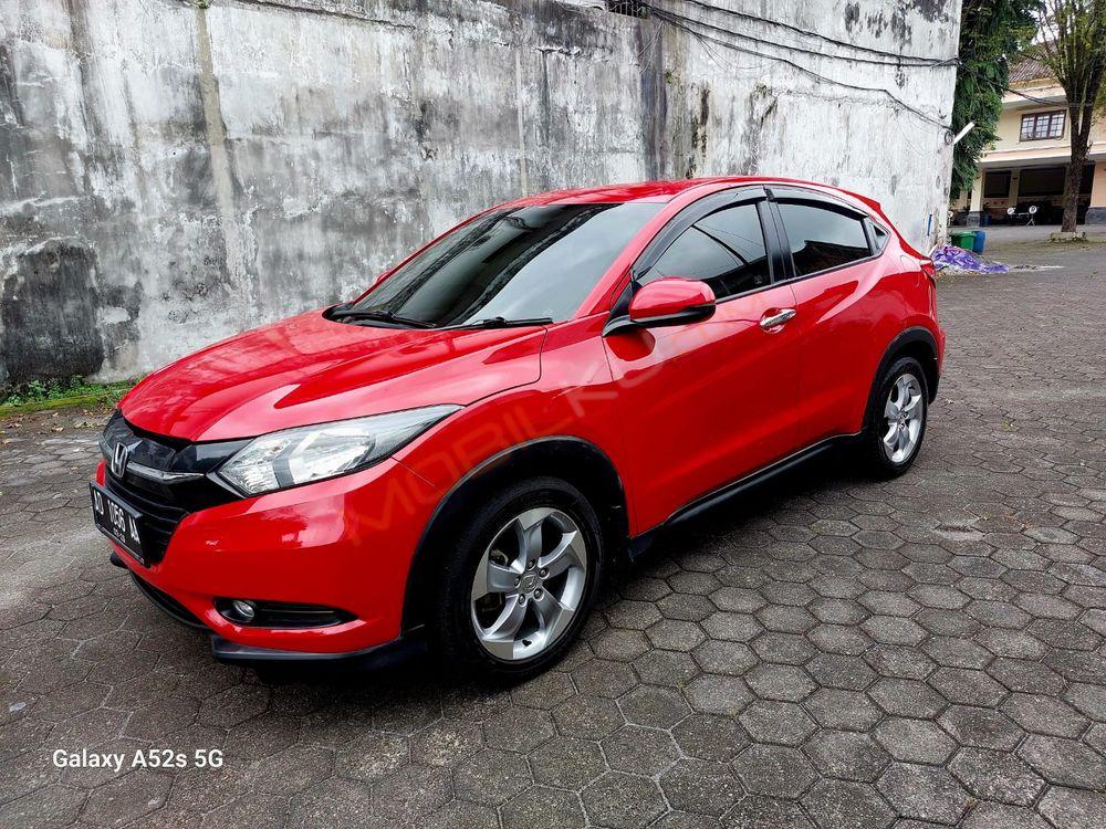 Mobil Honda HR-V 2015