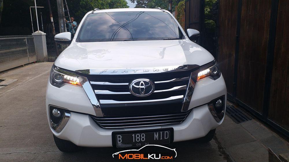 Mobil Toyota Fortuner 2016