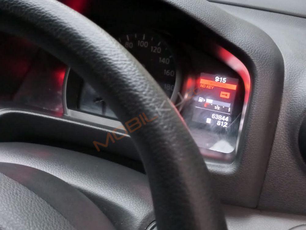 Mobil Nissan Evalia 2013