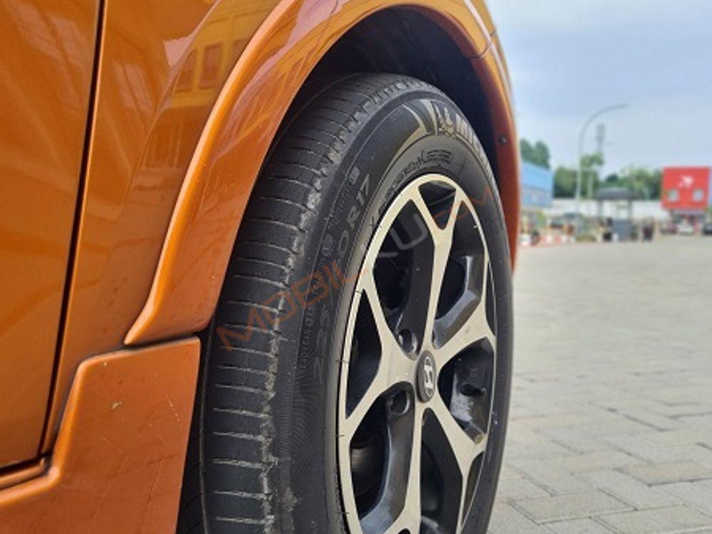 Mobil Hyundai Tucson 2014