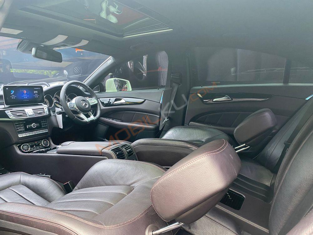 Mobil Mercedes-Benz CLS 2012
