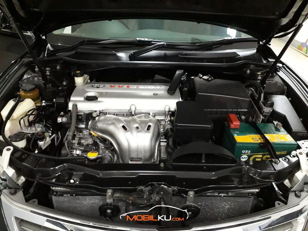 Mobil Toyota Camry 2009