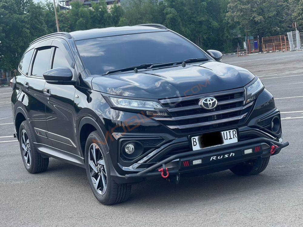 Mobil Toyota Rush 2023