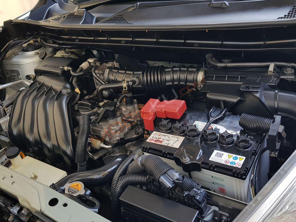 Mobil Nissan Juke 2011