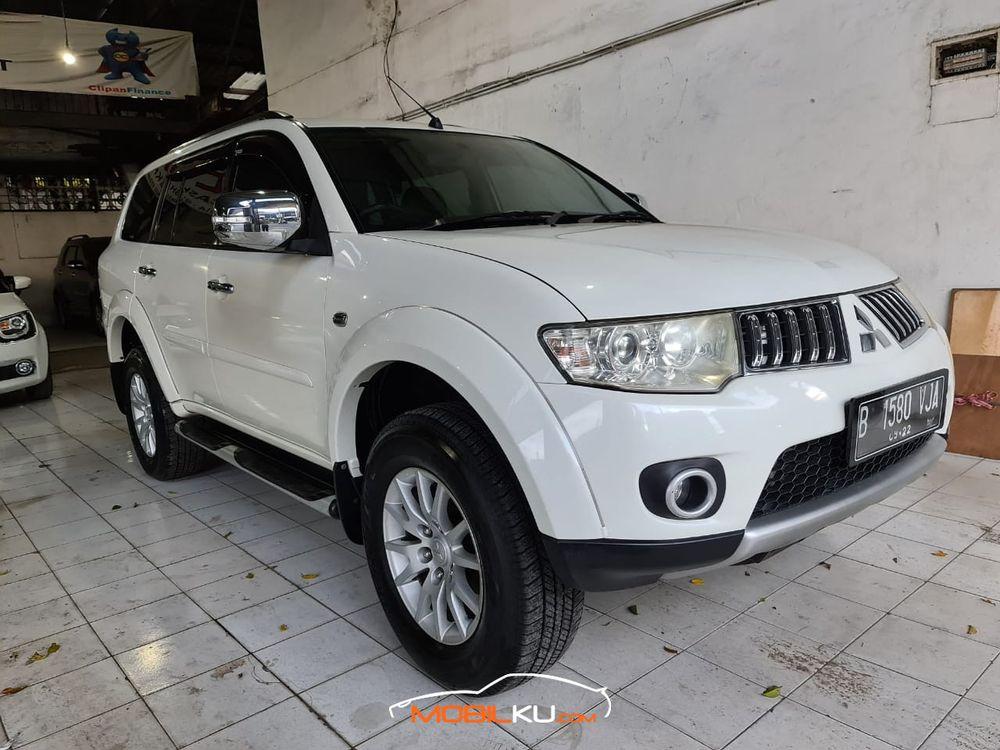 Mobil Mitsubishi Pajero Sport 2012