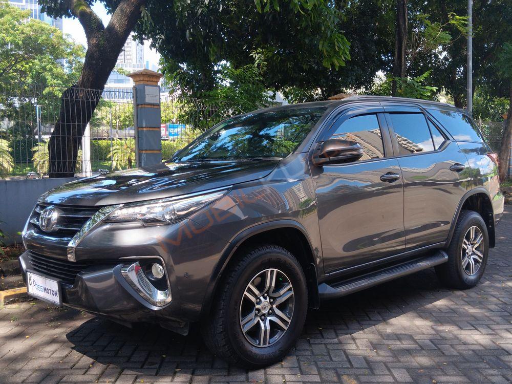 Mobil Toyota Fortuner 2020