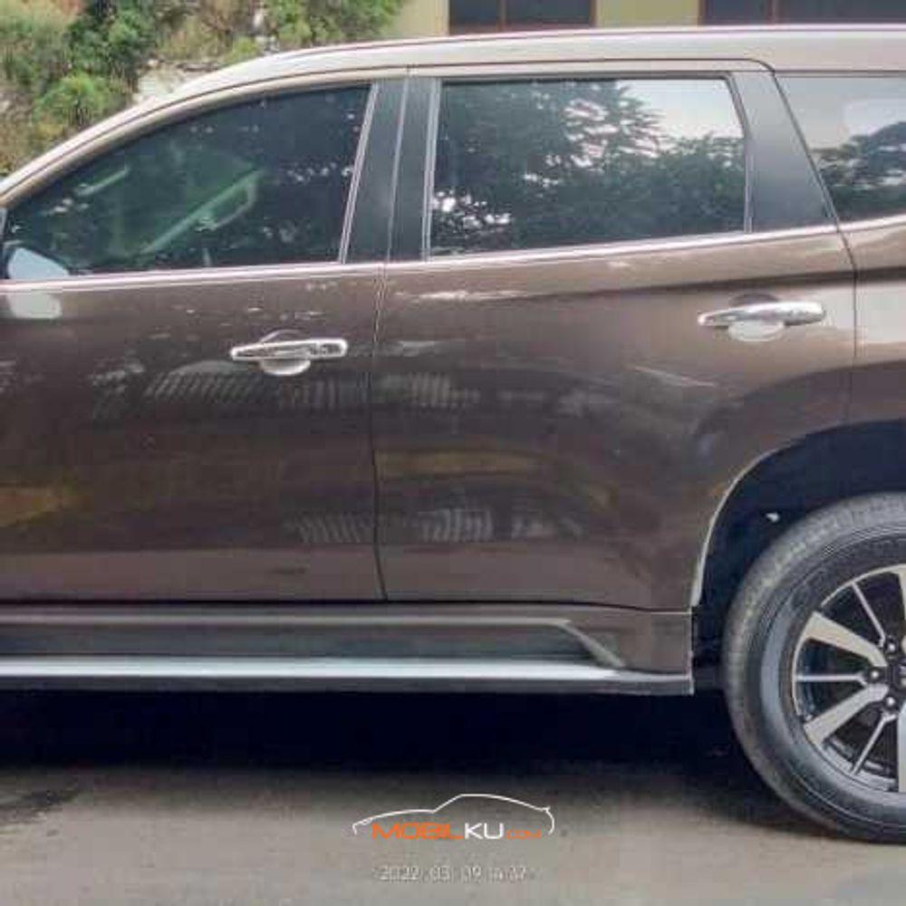Mobil Mitsubishi Pajero Sport 2016