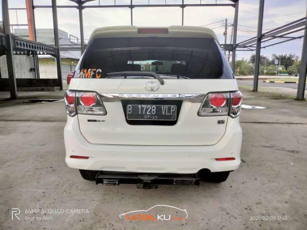 Mobil Toyota Fortuner 2012