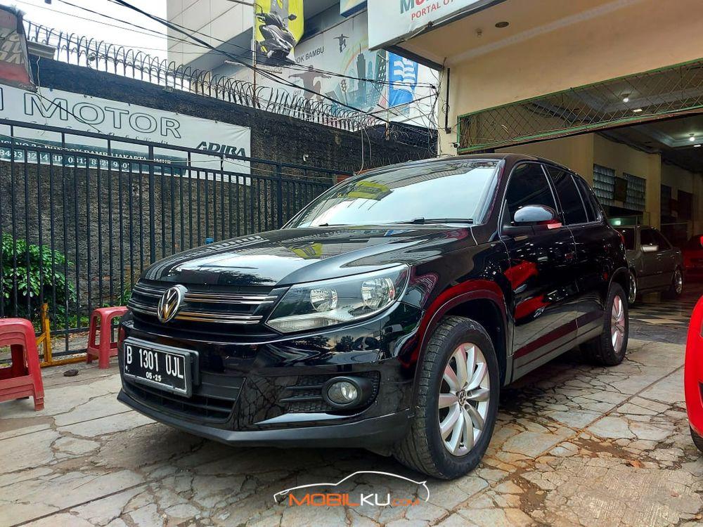 Mobil Volkswagen Tiguan 2015