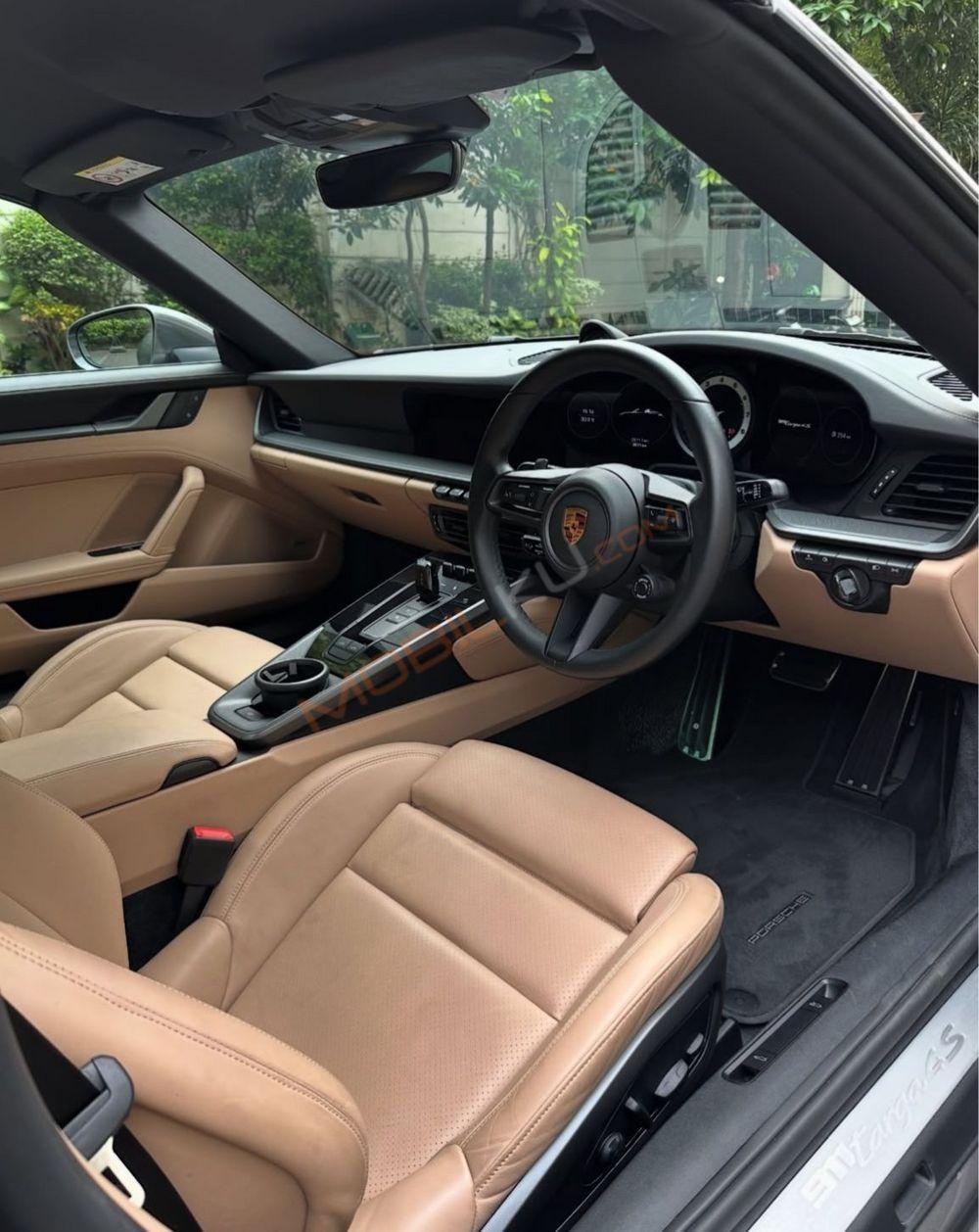 Mobil Porsche 911 2022