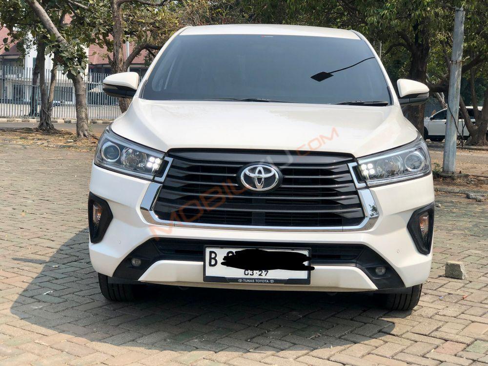 Mobil Toyota Kijang Innova 2022