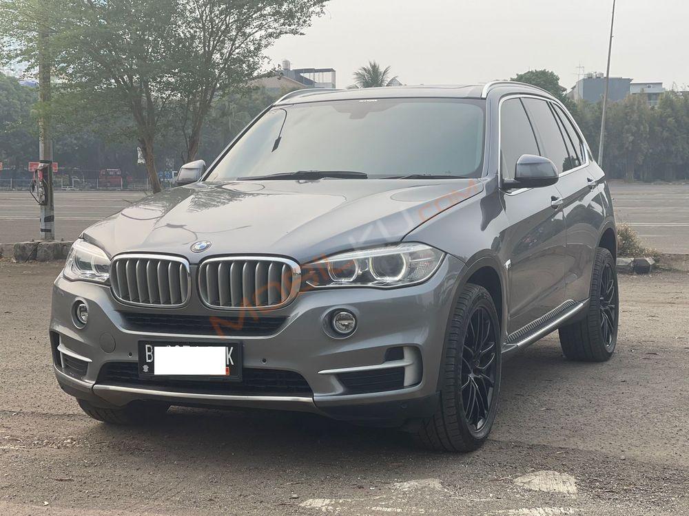 Mobil BMW X5 2016