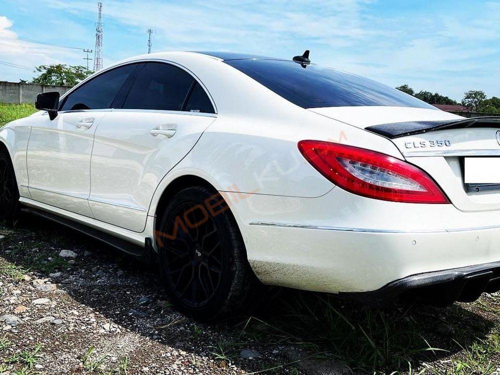 Mobil Mercedes-Benz CLS 2012