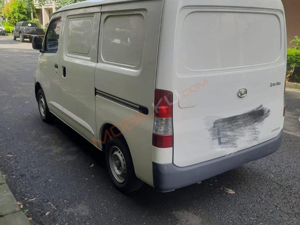 Mobil Daihatsu Gran Max 2019
