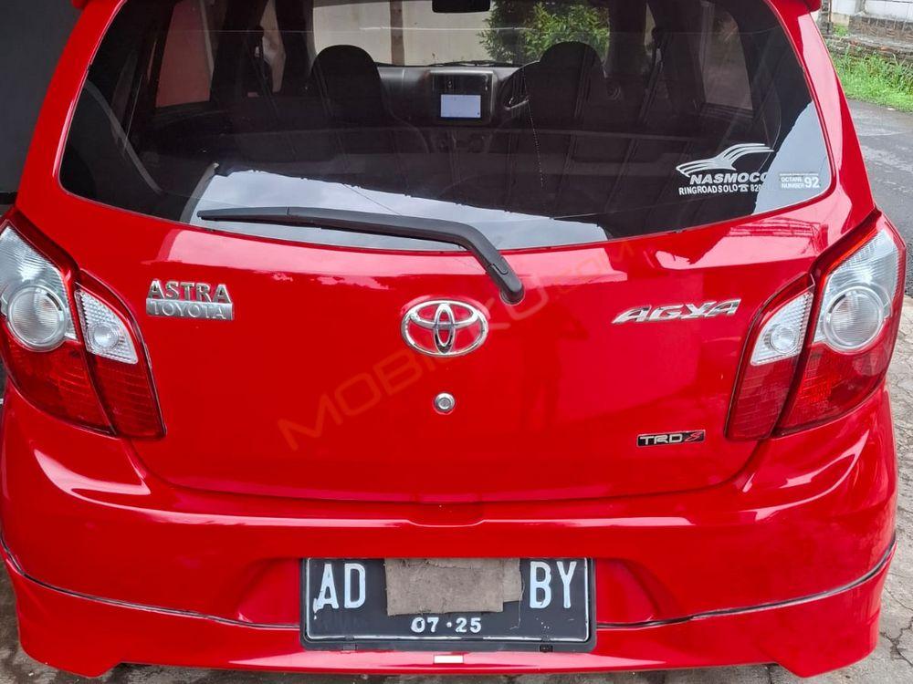 Mobil Toyota Agya 2016