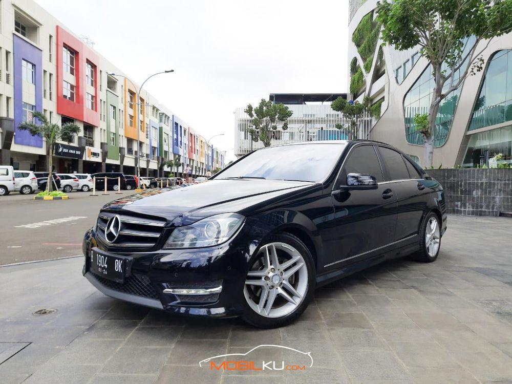 Mobil Mercedes-Benz C-Class 2013