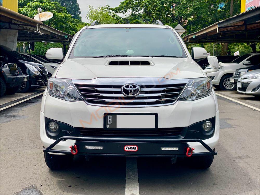 Mobil Toyota Fortuner 2012