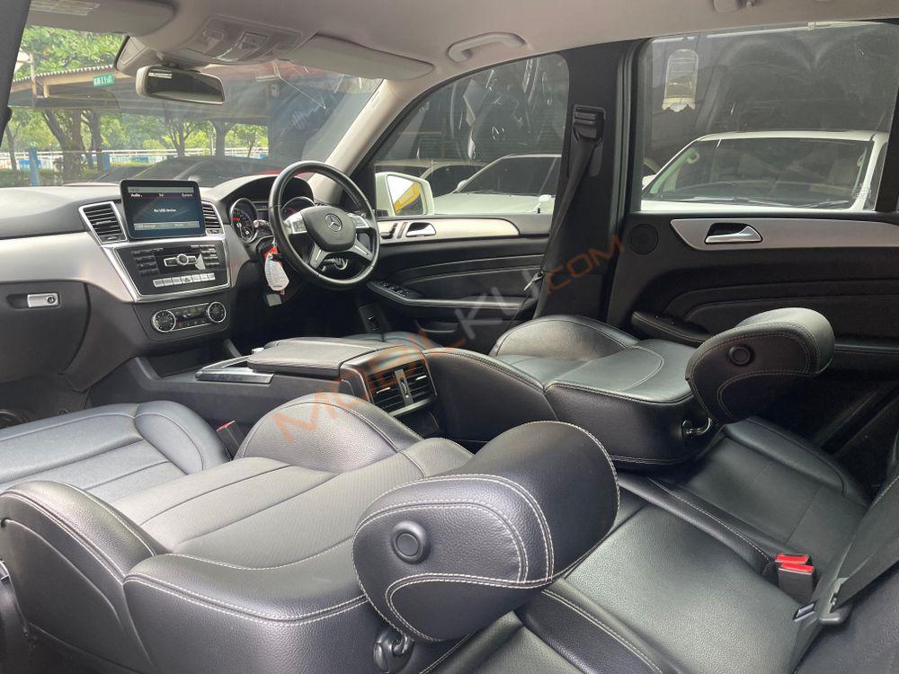 Mobil Mercedes-Benz ML 2013