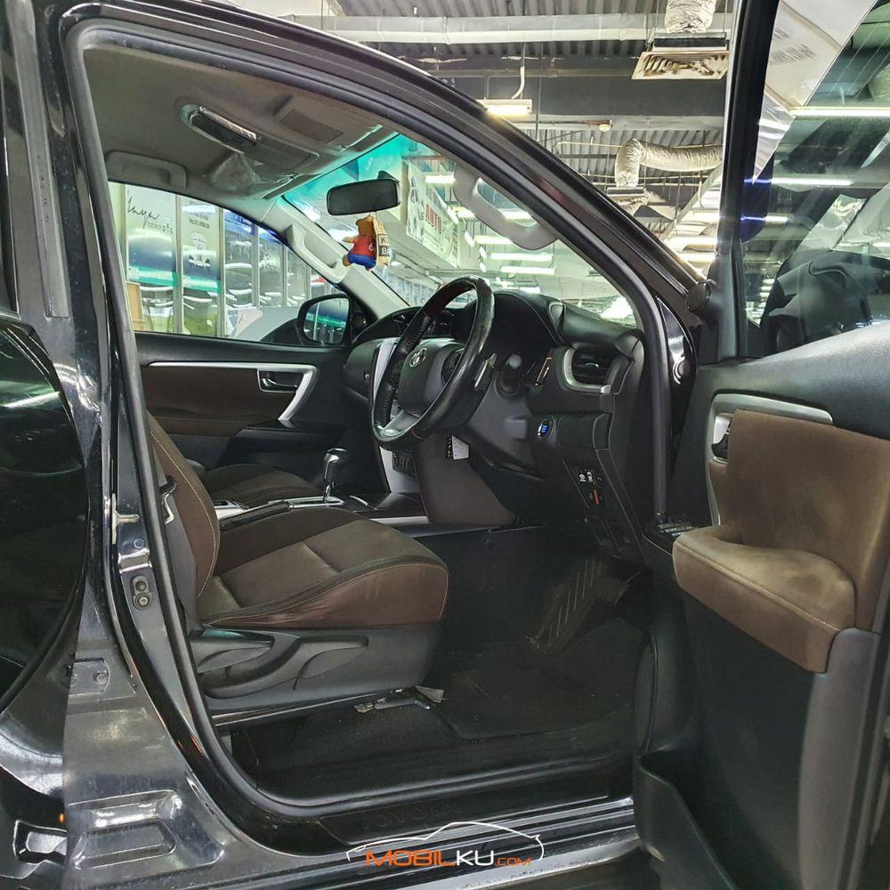 Mobil Toyota Fortuner 2016